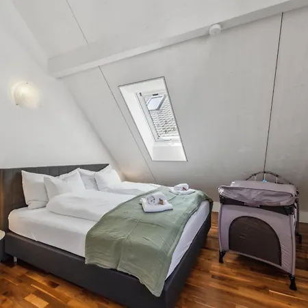 Apartament Casa Milla - Moderne & Zentrale Maisonette In Mit Balkon Und Tiefgarage
