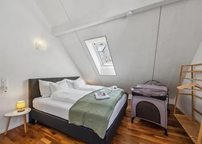 Apartment Casa Milla - Moderne & Zentrale Maisonette In Mit Balkon Und Tiefgarage