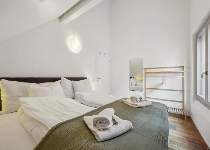 Casa Milla - Moderne & Zentrale Maisonette In Mit Balkon Und Tiefgarage Apartment *