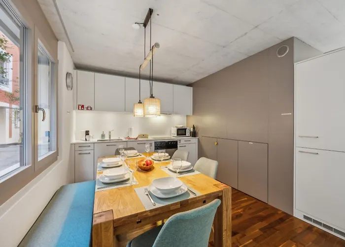 Casa Milla - Moderne & Zentrale Maisonette In Mit Balkon Und Tiefgarage Langenthal