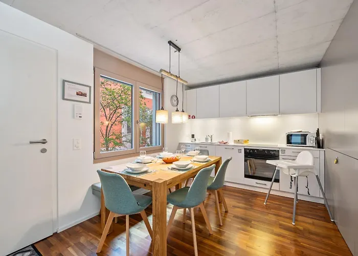 Casa Milla - Moderne & Zentrale Maisonette In Mit Balkon Und Tiefgarage Langenthal