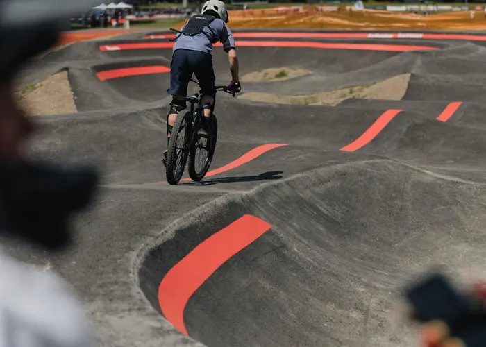 Apartman Casa Milla - Moderne & Zentrale Maisonette In Mit Balkon Und Tiefgarage